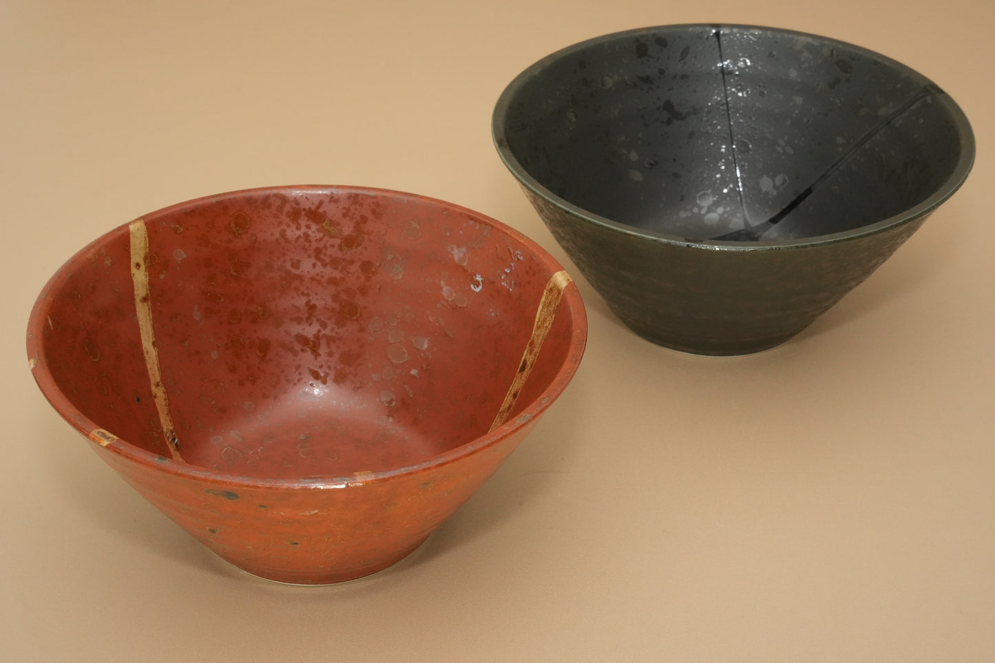 Hibiki | Tamayura | Red V-shape Bowl