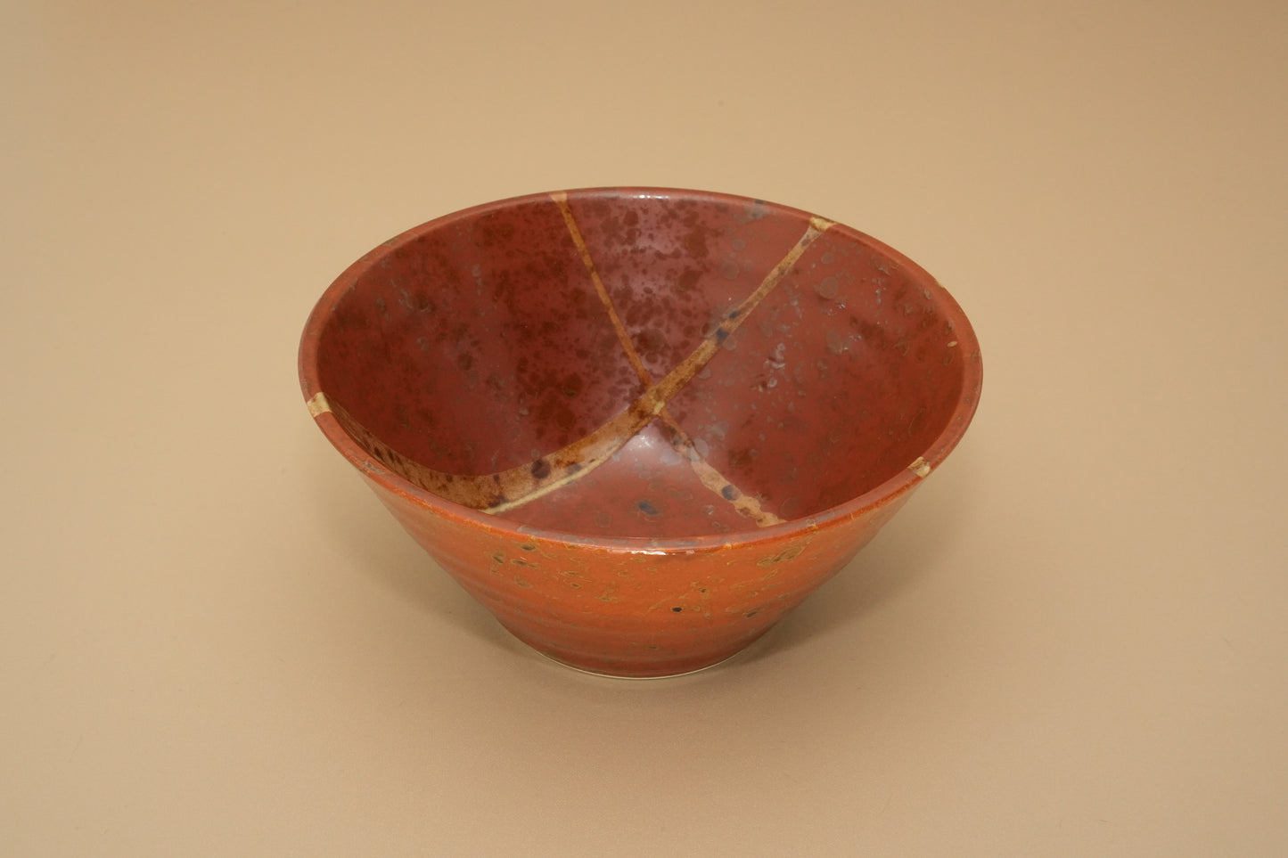 Hibiki | Tamayura | Red V-shape Bowl