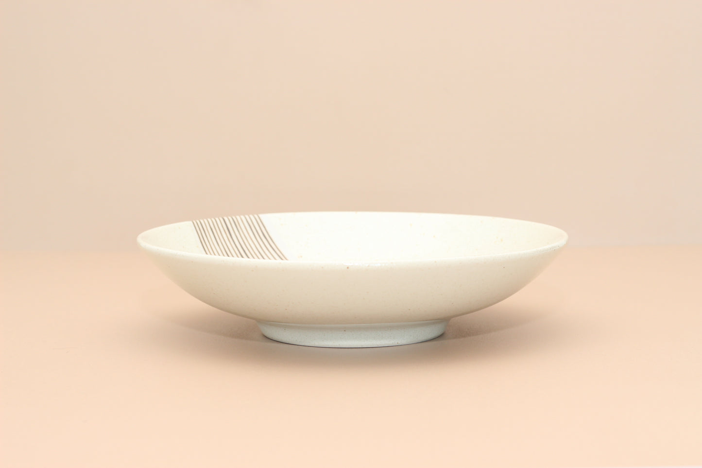 Tokusa | Iki Jyuso | White Deep Plate