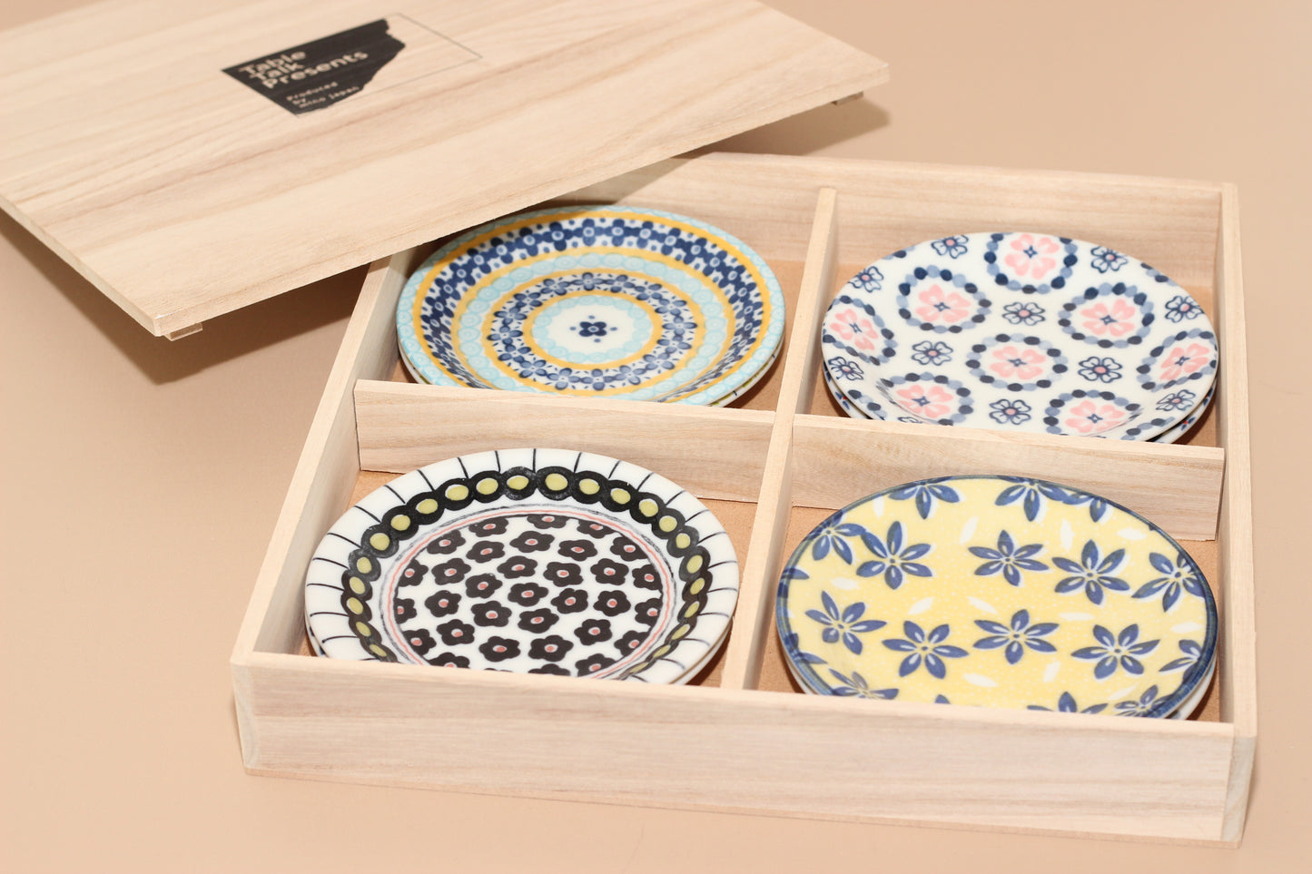 Table Talk Presents | Tile Plates Box (Set of 8)