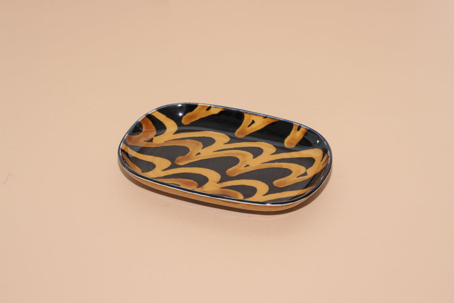 Table Talk Presents | Slipware Oval Plates Box (Set of 5)